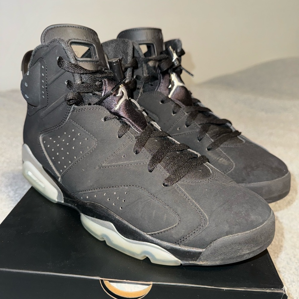 Men Jordan 6 sneakers
